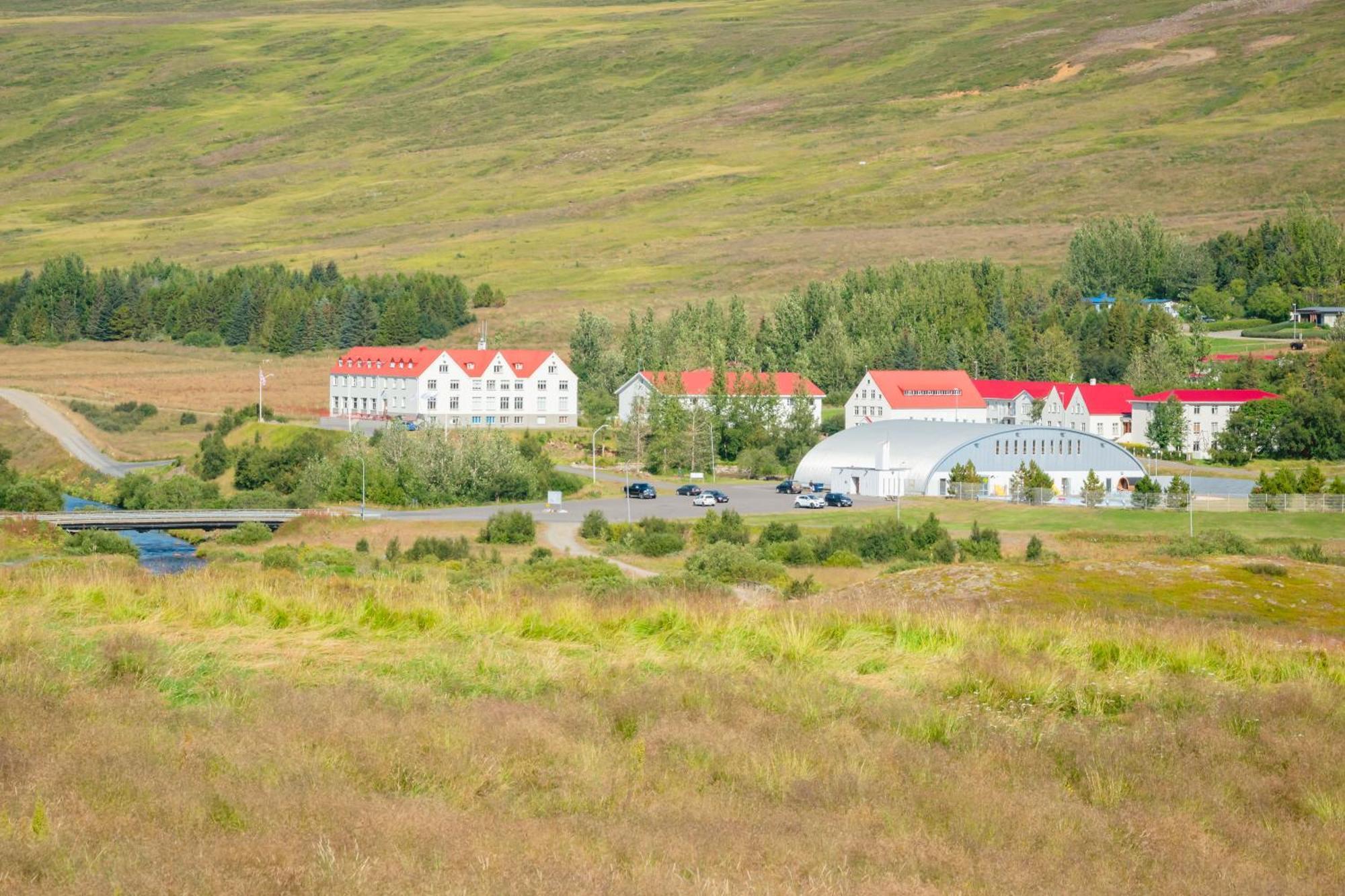 Hotel Laugar Laugar  Exterior photo